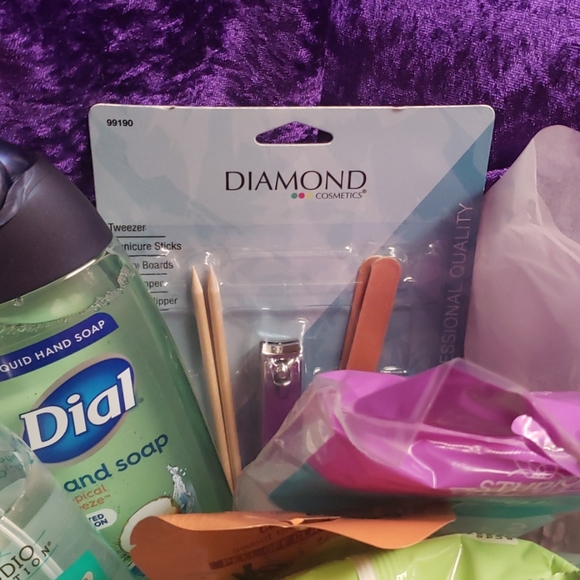 Baskets - Picture 2 of 2